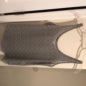Sleeveless Old Navy Top!
